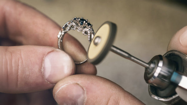 Custom Piece to Heirloom Remodeling : How to Pick the Right Jeweller